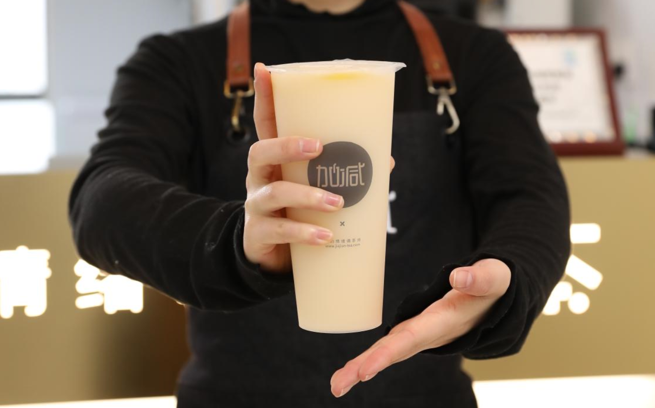 日博茶饮：一个茶饮品牌如何才能让加盟商有信心